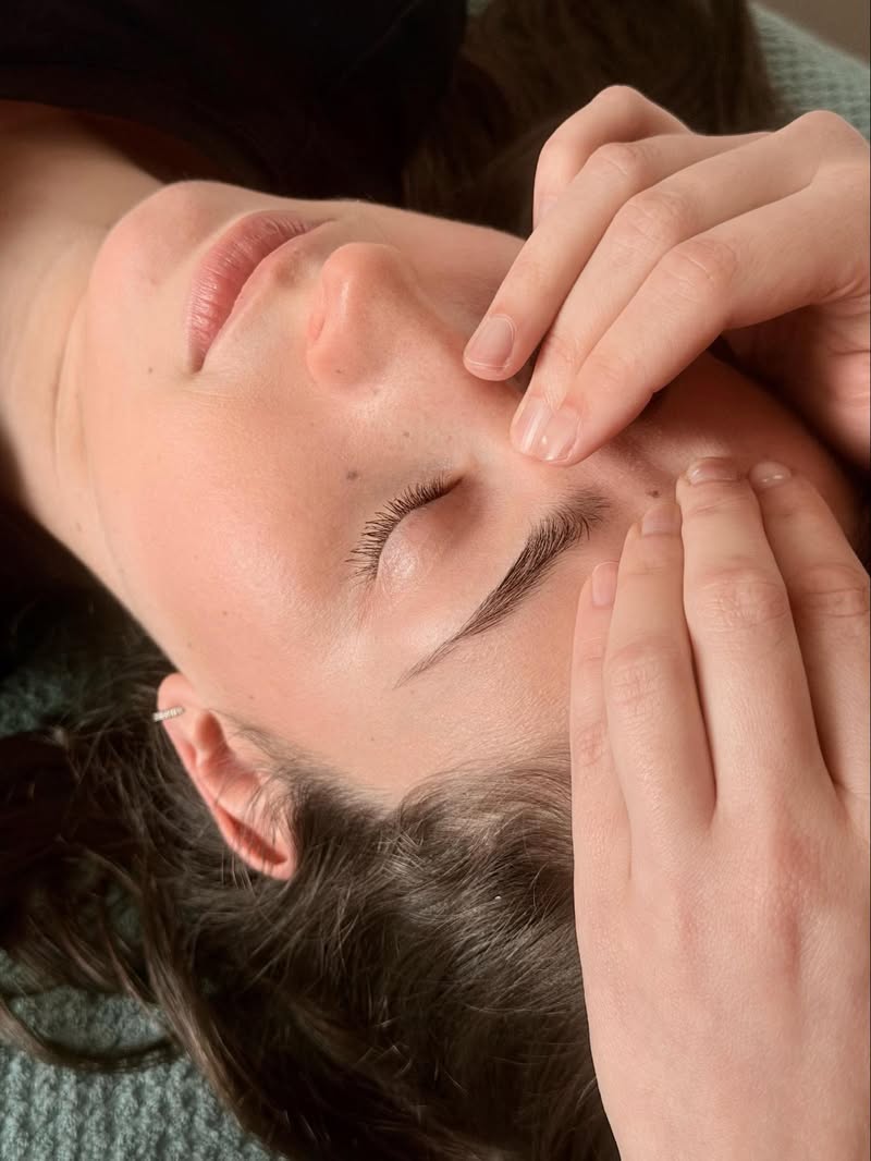 Liftingová (bukální) masáž obličeje